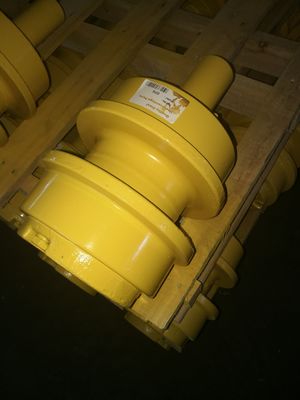 Hardness HRC50-58 Technique Forging or Casting D7G Carrier Roller Assembly for Bulldozer