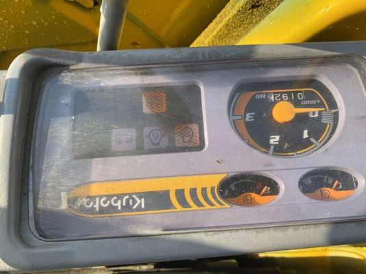 6.85トンの稼働重量 クローラー フロントナッツ Kubota U20 掘削機とヘッドボルトヘックス