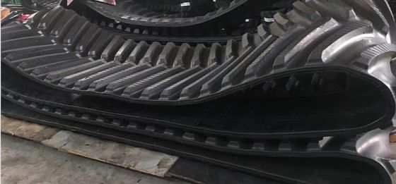 300X52.5X76 รถขุดขนาดเล็ก สายยาง ที่ได้รับการรักษาด้วยความร้อนสําหรับโรงงานซ่อมเครื่องจักรและ Kobelco